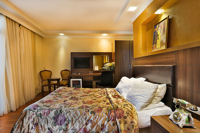 The Istanbul Hotel Luaran gambar